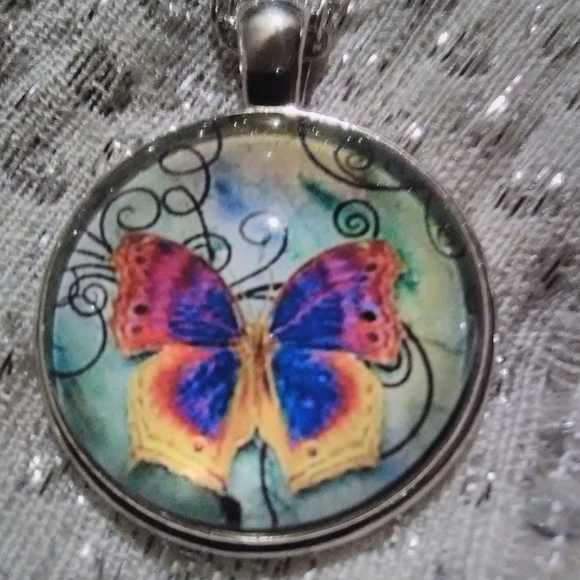 Jewelry - New, Butterfly Cabochon Necklace